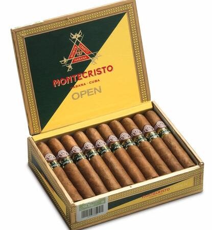 VINTAGE MONTECRISTO OPEN JUNIOR CIGAR (MGA JUN ’10)