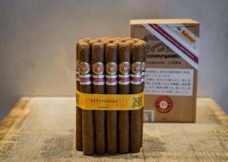 RAMÓN ALLONES ESTUPENDOS CIGAR (EX. ASIA PACIFICO 2007)