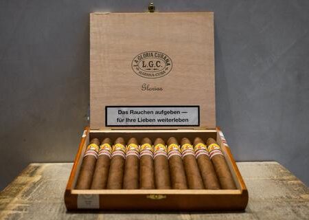 LA GLORIA CUBANA GLORIAS CIGAR (EX. 5TA AVENIDA 2015)