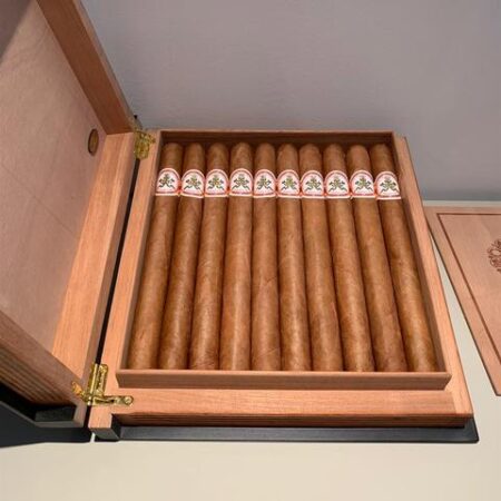 HOYO DE MONTERREY MARAVILLAS CIGAR (BOOK HUMIDOR OF 20)