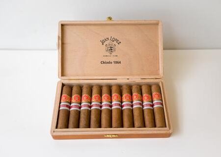 JUAN LÓPEZ CHIADO 1864 CIGAR (EX. PORTUGAL 2014)