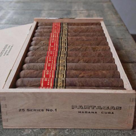 PARTAGAS SERIE NO. 1 EDICIÓN LIMITADA 2017 CIGAR