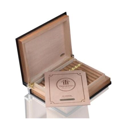 TRINIDAD CASILDA – COLECCIÓN HABANOS EDICIÓN 2019 BOOK
