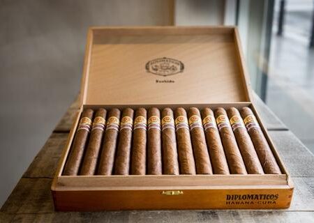 DIPLOMATICOS BUSHIDO CIGAR (EX. ASIA PACIFICO 2014)